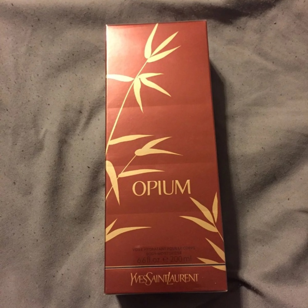 Opium body moisturizer